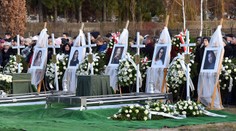 Päť dievčat, ktoré zahynuli pri únikovej hre, pochovali spoločne