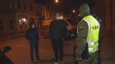 Mladík v Prešove vybehol večer von len v papučiach. Vyšlo ho to draho