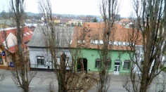 Slovensko bičuje silný vietor. Vyvracia stromy, odfukuje strechy
