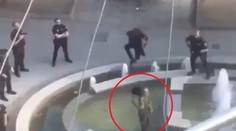 Odvážny zásah španielskej polície: V Madride ukážkovo spacifikovali muža s mačetou