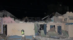 Najmenej 14 mŕtvych po útoku aš-Šabábu na hotel v Mogadiše