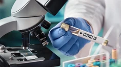 Vedci skúmali, či raz ľudská imunita dokáže odvrátiť covid a jeho mutácie. Tu sú prvé poznatky
