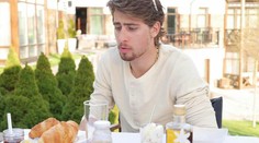 Sagan na prvých pretekoch v drese majstra sveta vypustil záver