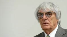 Bývalý šéf F1 sa priznal k daňovým podvodom. V minulosti vinu odmietal