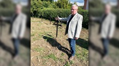 Veľvyslanec šíri nepravdu o zničení hrobov v Ladomírovej. Rusmi zasiaty hoax rastie ako fazuľka, varuje polícia