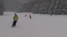Malebná dedinka sa mení na lyžiarsky raj. Sneh je prírodný a ceny priateľské