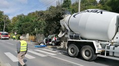 Tragická nehoda na východe. Vodička nedala prednosť domiešavaču, nepodarilo sa ju zachrániť