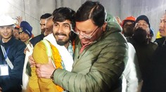 VIDEO: Obrovské úsilie slávi úspech. Indickí záchranári vyslobodili všetkých zavalených robotníkov