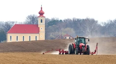 Slovensko zasiahlo extrémne sucho, pôda potrebuje urgentne vlahu