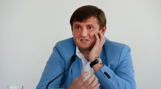 Slovák Hipp končí na lavičke Jihlavy, nahradí ho exkouč českého tímu