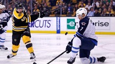 Boston bez Cháru prehral s Winnipegom vysoko 2:6