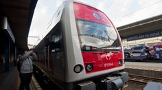 NAKA kvôli tendru napochodovala do centrály ZSSK