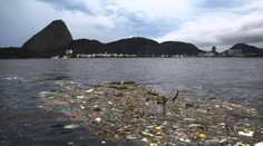 Ďalšie sťažnosti z Ria. Plavci majú súťažiť v zátoke, v ktorej našli aj mŕtve telá