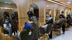 Skrášľovanie je proti islamu. Taliban nariadil zatvorenie všetkých kozmetických salónov v Afganistane