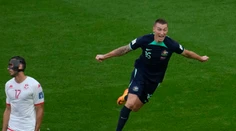 Austrália si pripísala prvé víťazstvo a udržala si šancu na postup. Jediný gól padol v prvom polčase
