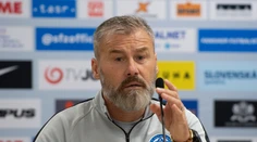 Kouč reprezentácie Hapal má koronavírus, okrem neho aj ďalší štyria členovia realizačného tímu