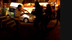 Video: Bezdomovec roztancoval vianočné trhy v Bratislave