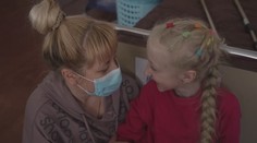 Štyri milióny detí utieklo pred vojnou. Desaťročná chorá Zlata našla útočisko v poľnej nemocnici