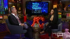 Wow! Nicki Minaj takmer vypadol prsník v priamom prenose