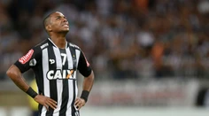 Niekdajšia brazílska superhviezda spoznala trest. Robinho dostal za sexuálny útok deväť rokov väzenia