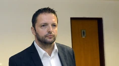 Dávid Brtva, odsúdený v kauze tunelovania nebankoviek, do väzenia nenastúpil