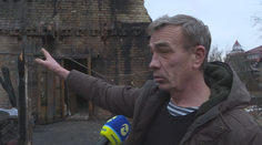 Úlomky rakety zničili dom, ktorého obyvatelia prežili vďaka náhode. Pri Kyjeve nakrúcal štáb TV Markíza