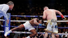 VIDEO: Ruiz prekvapujúco zdolal Joshuu a je šampión v superťažkej váhe