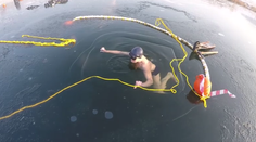 Zima a mráz tomuto Čechovi nevadia. Pozrite sa, čo dokázal