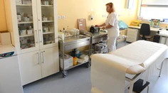 Požiar na covidom oddelení v košickej nemocnici spôsobil pacient (55), vyšetrovateľ ho obvinil