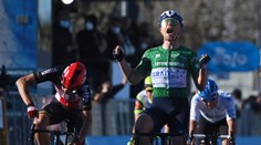 Tirreno: Víťazom 6. etapy sa po úniku stal Dán Schmidt, Sagan prišiel do cieľa v hlavnom balíku