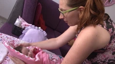 Prvorodička nám porozprávala o príšernom pôrode v Trenčíne. Dieťa vypadlo na zem