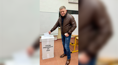 Svoj hlas odovzdal aj premiér. Robert Fico volil v Bratislave