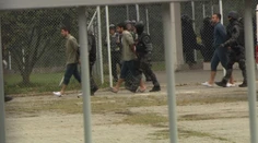 Migranti, ktorí čakajú na vyhostenie zo Slovenska, sa vzbúrili