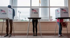 V Kentucky vyhrala Clintonová, v Oregone Sanders