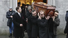 Dolores O’Riordan (†46) pochovajú v utorok. So speváčkou sa lúči rodina aj fanúšikovia