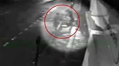 Drsný útok: Zlodeji dokopali muža (51), vodiči áut si na rušnej ulici nič nevšimli