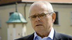 Milan Kňažko má COVID-19. Museli ho hospitalizovať v nemocnici