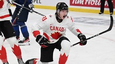 Slovensko vedie po prvom dni MS20 skupinu B. Kanada vyhrala šláger dňa, Švédi si schuti zastrieľali