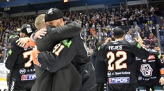 FOTO+VIDEO: Titul si užívali plnými dúškami. Pozrite si majstrovské oslavy hokejistov Košíc