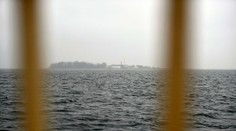 V Baltskom mori chystajú novodobý Alcatraz. Bude to väzenie pre migrantov