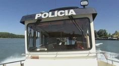 Zlyhali opatrenia počas MS? Policajné člny boli údajne na výlete, v Dunaji sa zatiaľ utopil človek
