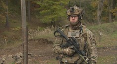 Od detstva chcel byť vojakom. Po maturite odišiel bojovať do francúzskej légie