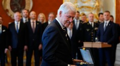 Americký exprezident Clinton v Prahe: Rozšírenie NATO bolo správne rozhodnutie a dobrá investícia