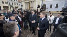 Fico vyslal v Banskej Bystrici tvrdý odkaz ku Kotlebovi
