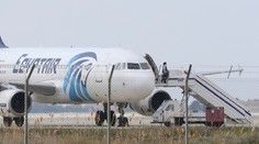 Únosca sa zmocnil lietadla kvôli exmanželke. Už ho zatkli