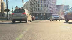 Skontrolovať olej či doliať vodu do auta? Pozreli sme, ako sú na tom slovenskí vodiči