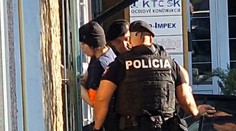 Alenu Zsuzsovú doviezli na NAKA, obvinená je z nedovoleného ozbrojovania