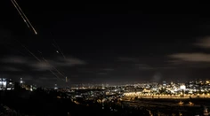 VIDEO: Irán vyslal na Izrael najmenej 180 rakiet. Hrozba nateraz pominula, oznámila izraelská armáda