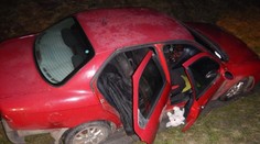 Prvá dopravná nehoda v novom roku: Opitý vodič (45) narazil do svahu