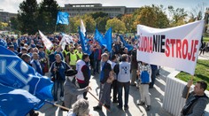 Richter sľuboval demonštrantom preddôchodok: Pozrite si, čo by to znamenalo v praxi